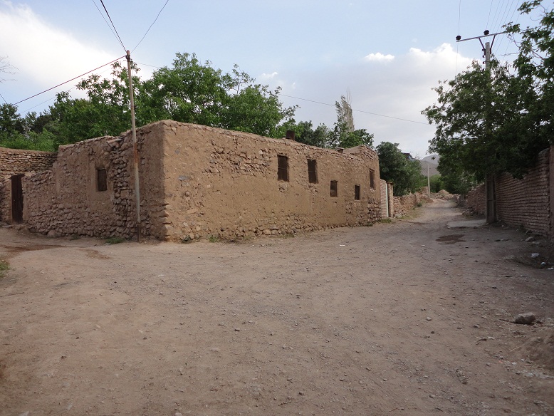 روستای-سرتخت