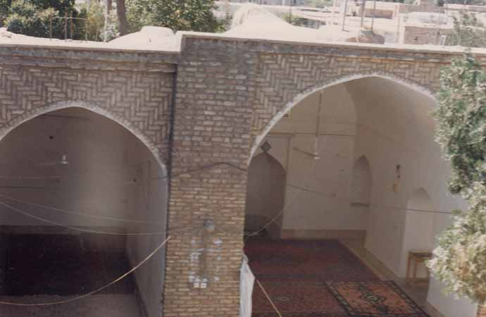 قسمت-جنوبی-مسجدحسینیه-قلعه-زرندیادگاری-ازدوران-زندیه-مهدی-سهرابی1